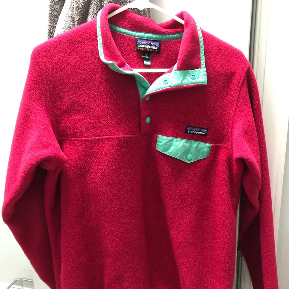 women’s pink and teal patagonia pullover!